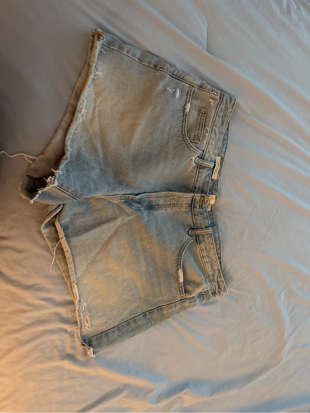 Universal Thread Light Blue Denim Shorts with Distressed Details, 90’s baggy